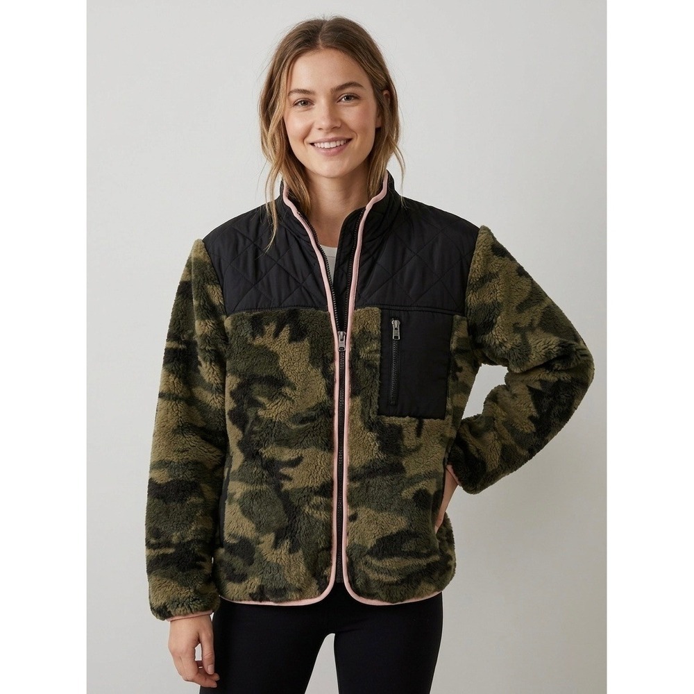 Rails Wesley Green Camo Black Faux Fur Quilted Zip Fleece Jacket XL